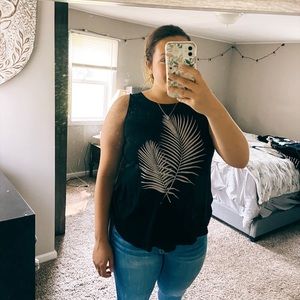 Old navy black feather Tank top